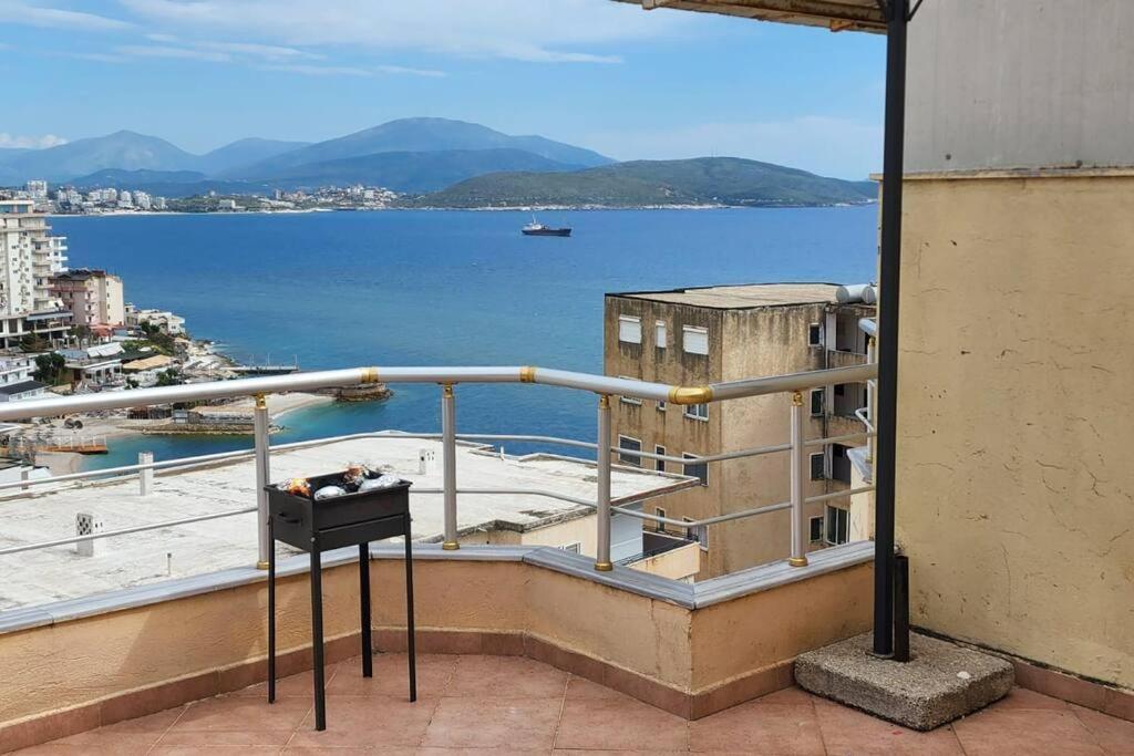 Glen'S Rooftop Saranda Extérieur photo